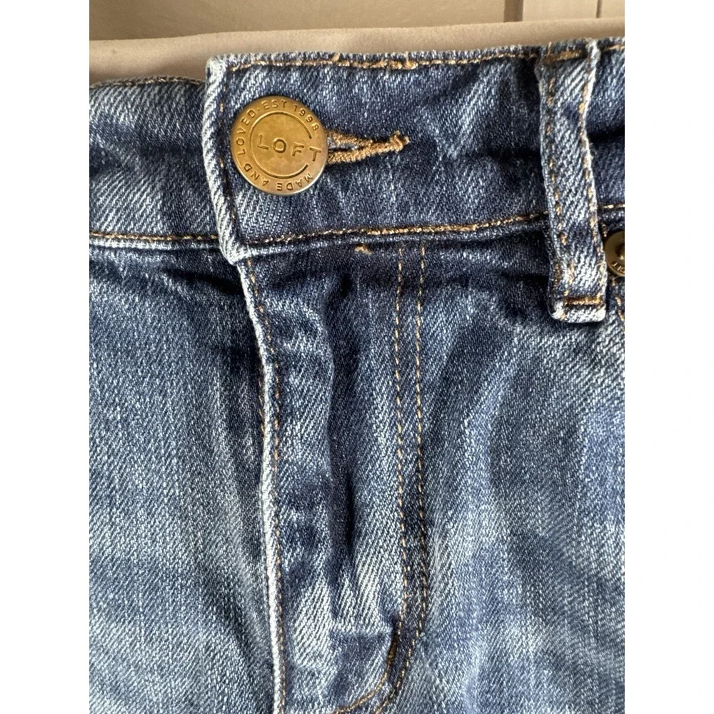Loft Womens Navy Jeans Shorts Size 4 - Picture 2 of 6